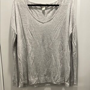 H&M Gray Long Sleeve Lightweight Sweater